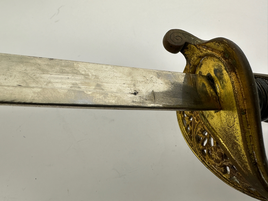 Just Added - Japanese WWII Era Type 19 Army Officer's Kyu Gunto Saber Parade Sword 34L [Photo 10]