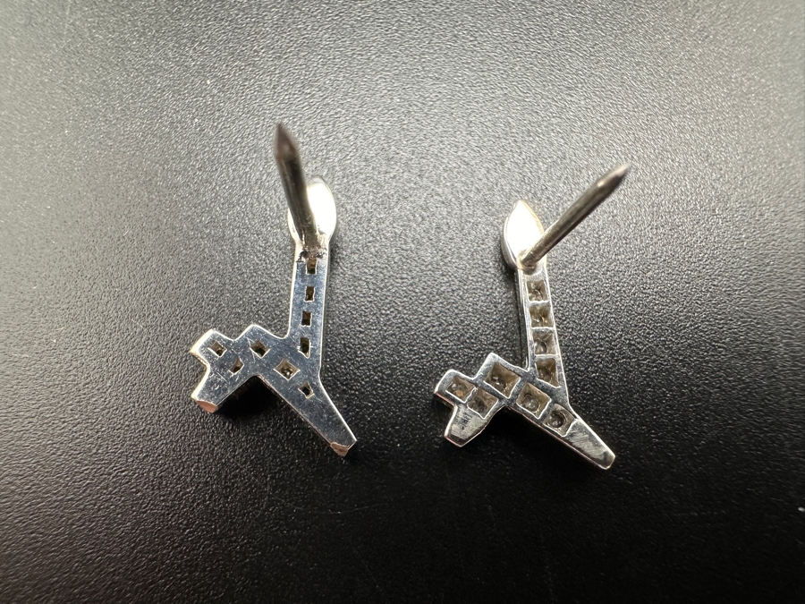 Pair Of 14K Gold Diamond Pins 1.9g [Photo 3]