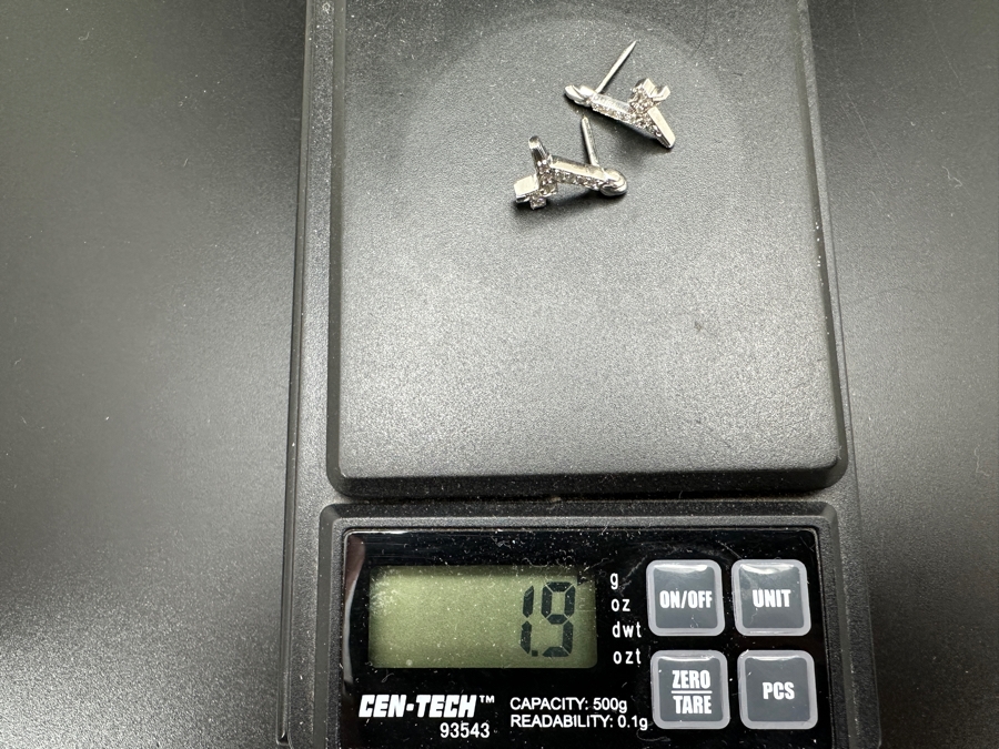 Pair Of 14K Gold Diamond Pins 1.9g [Photo 5]