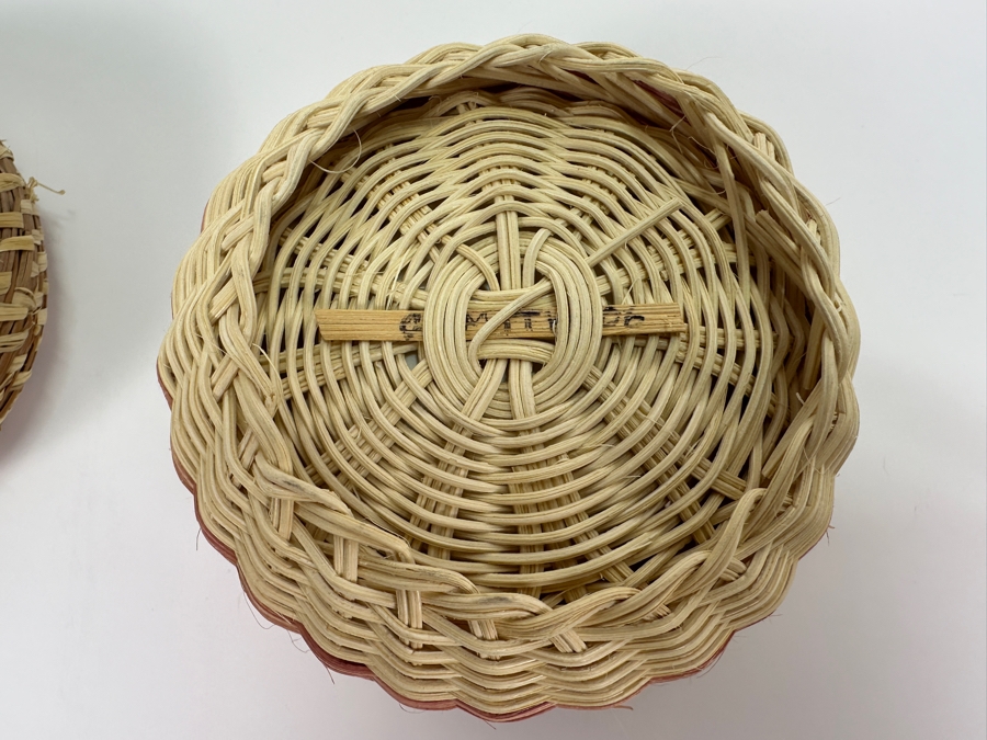 Pair Of Small Native American Baskets [Photo 7]