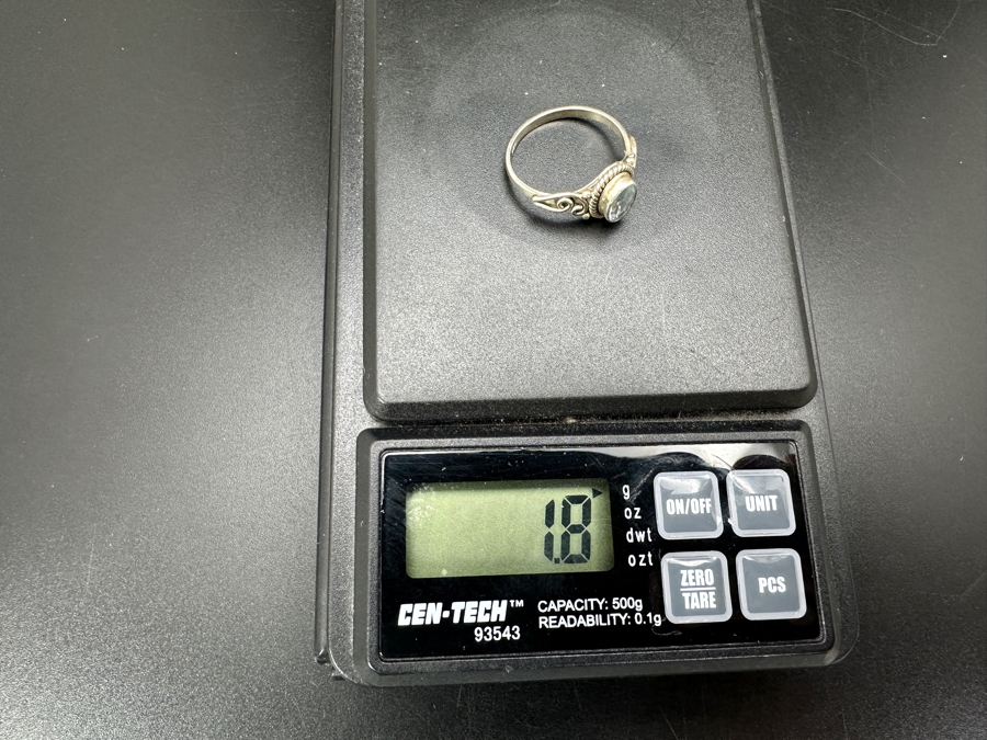 Small Sterling Silver Ring Size 5.5 1.8g [Photo 8]