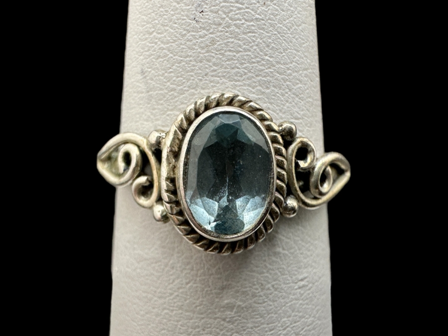 Small Sterling Silver Ring Size 5.5 1.8g [Photo 1]