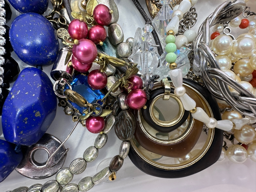 Lot of Costume Jewelry and Watches [Photo 13]