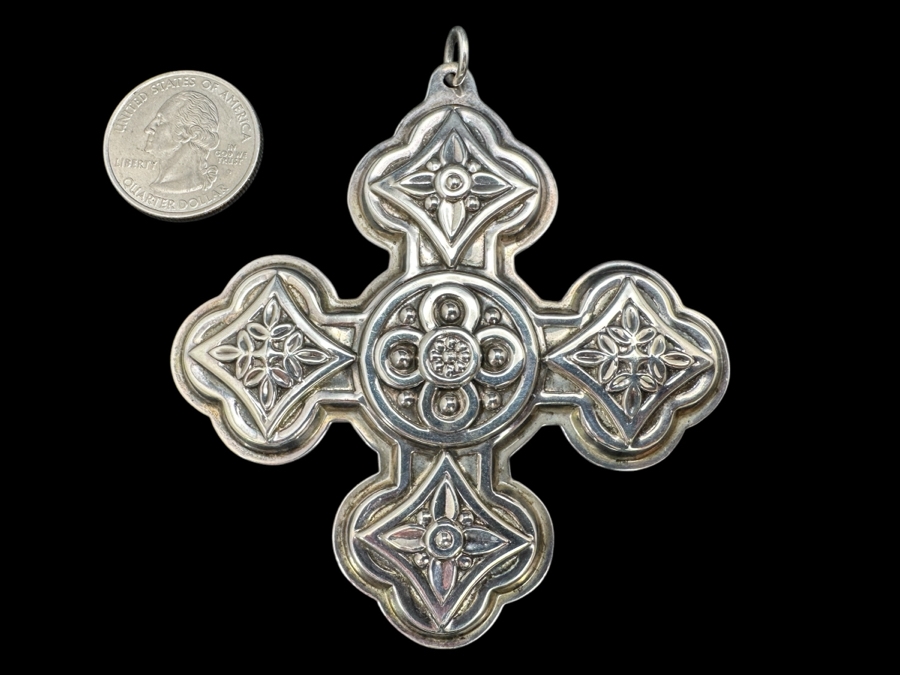 1971 Reed & Barton Sterling Silver Christmas Cross 18.2g