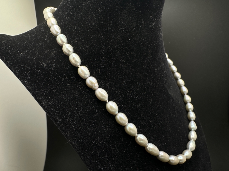 Baroque Pearl 16' Necklace [Photo 2]