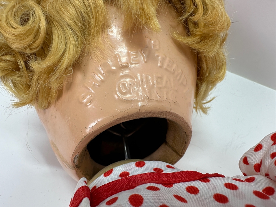 Vintage Dolls - Madame Alexander 'Flora McFlimsey' Madison Square  / Ideal Toy Co. Shirley Temple Doll with Mohair Wig and Tin Sleep Eyes [Photo 10]