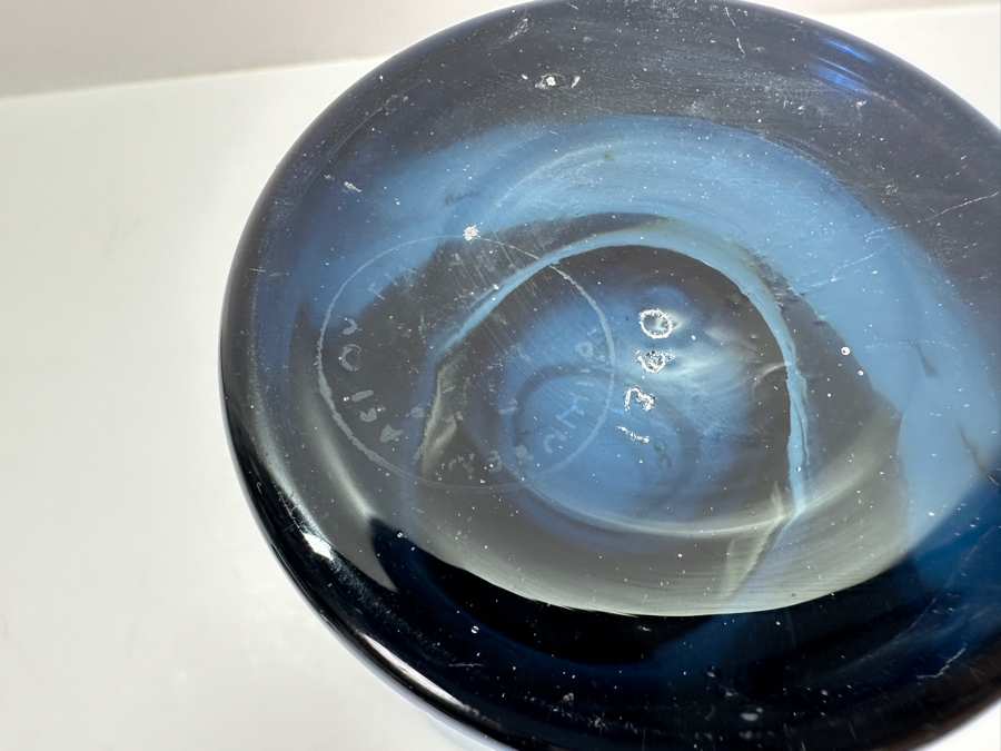 Modernist Vase by Tamara Aladin for Riihimäki Lasi Oy, Finland. Signed with Lasi Mark Bottom. 6.25'H [Photo 8]