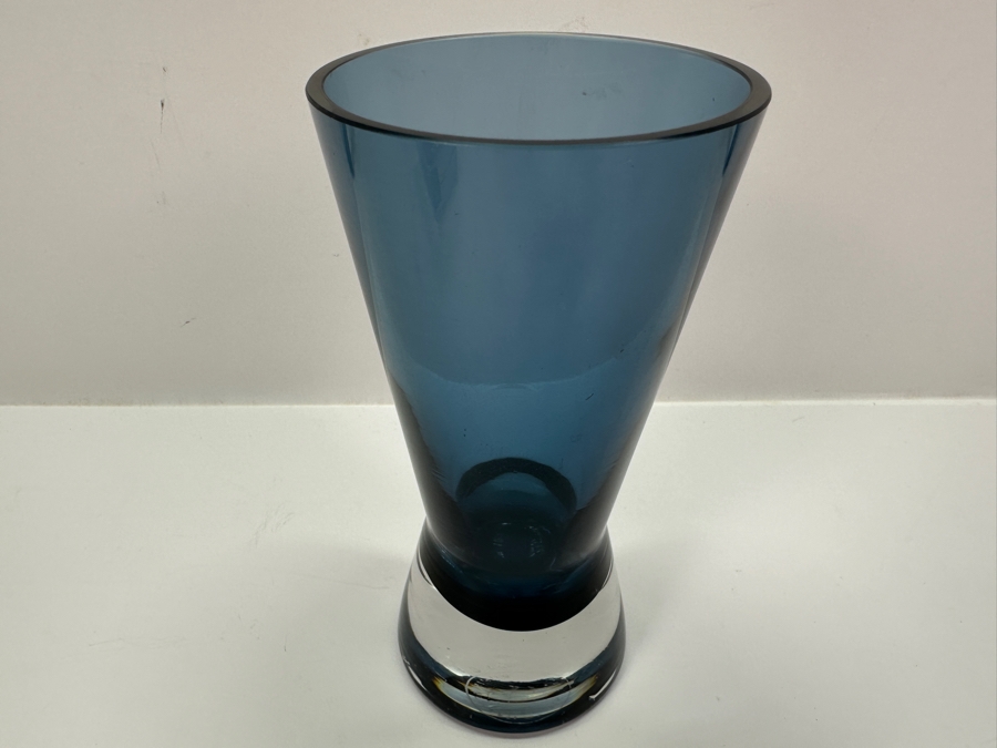 Modernist Vase by Tamara Aladin for Riihimäki Lasi Oy, Finland. Signed with Lasi Mark Bottom. 6.25'H [Photo 4]