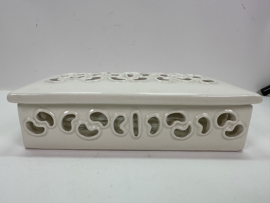 Italian Ceramic Box 8' x 4.25' x 2' [Photo 2]