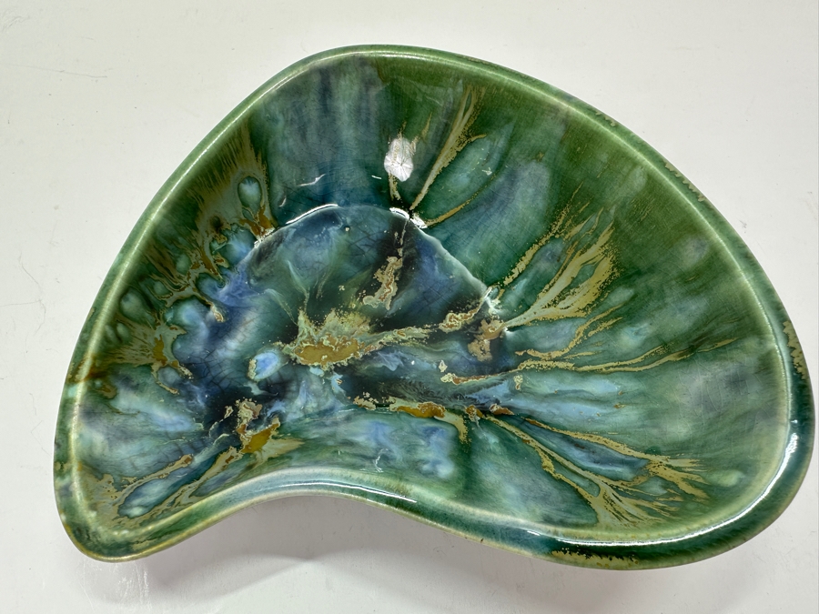 Mid-Century Ceramic Pottery Dish [Photo 3]