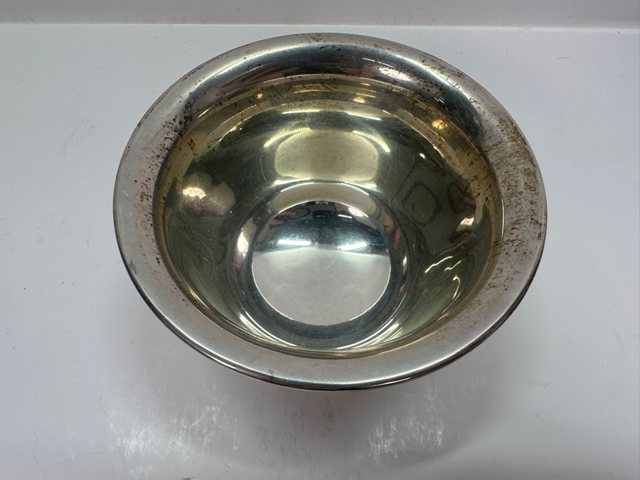 Sterling Silver Cup 4'W x 2.75'H 67.7g [Photo 3]