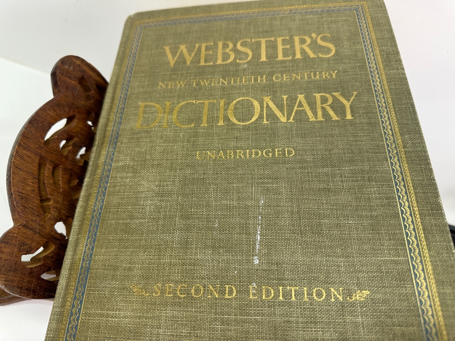 Webster's New Twentieth Century Dictionary Unabridged Second Edition with Wooden Stand [Photo 4]