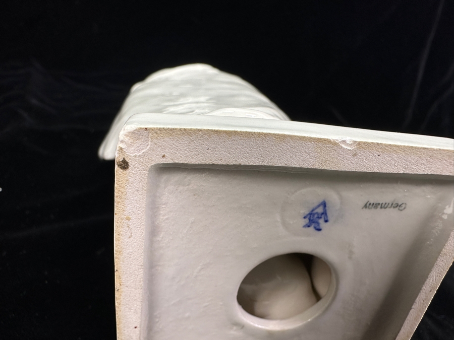 German Porcelain Figurine of Jesus 12'H [Photo 7]