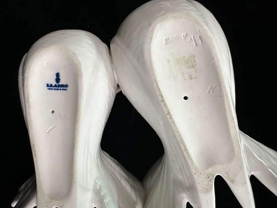 Lladro 1169 'Couple of Doves' Figurine 5H and Lladro Giraffe Figurine 3.5H [Photo 6]