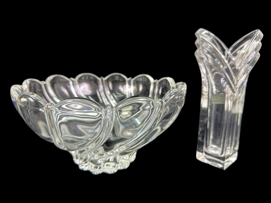 Mikasa Peppermint Bowl 10.25'W and Mikasa Vase 8.5'H [Photo 1]