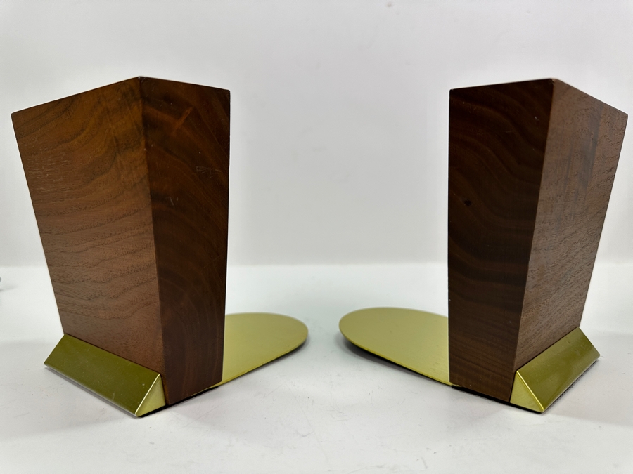 1960's Duk-It Wood and Brass Bookends by McDonald Company 5'H [Photo 3]