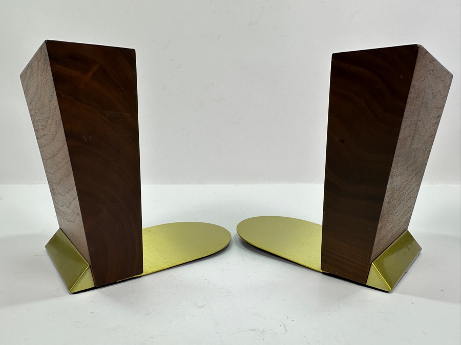 1960's Duk-It Wood and Brass Bookends by McDonald Company 5'H [Photo 4]