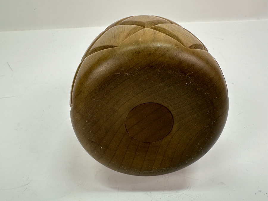 Wooden Bowl with Hand Carved Fruit and Leaf Dish 9.5'W x 5.5'H [Photo 12]