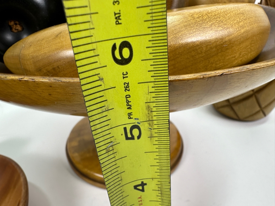 Wooden Bowl with Hand Carved Fruit and Leaf Dish 9.5'W x 5.5'H [Photo 11]