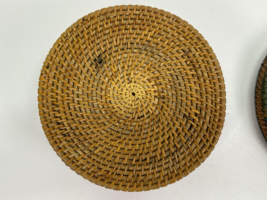 Vintage Sally Patchin Folk Art Hand Painted Sewing Basket With Lid 9W X 3.5H [Photo 9]