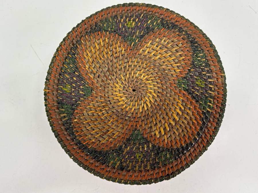 Vintage Sally Patchin Folk Art Hand Painted Sewing Basket With Lid 9W X 3.5H [Photo 3]