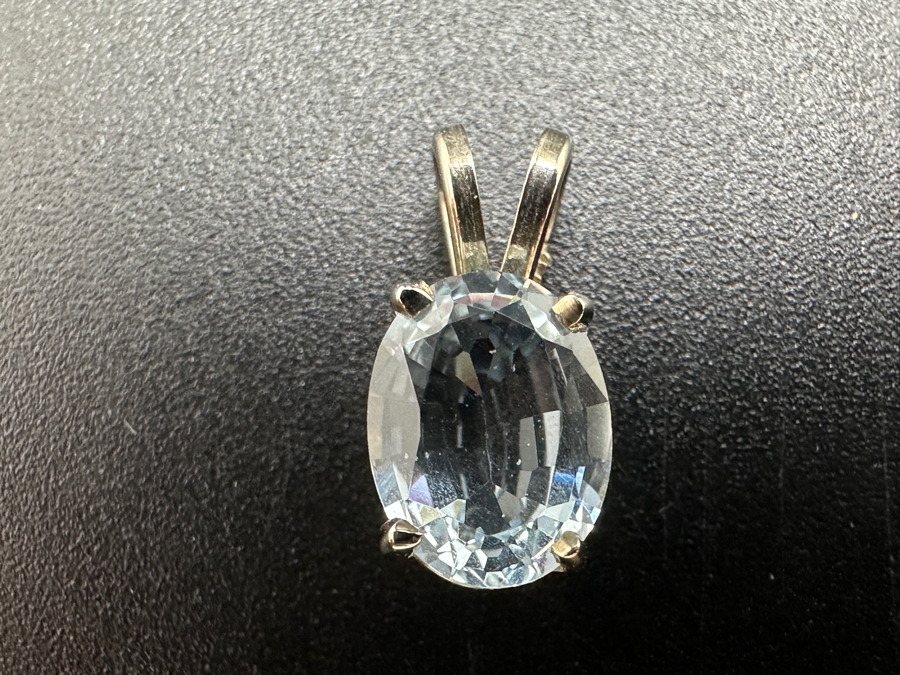14K Gold Aquamarine Pendant 0.78g Retails $500 [Photo 2]