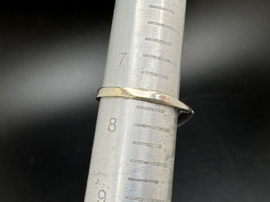 14K Gold Diamond Ring Est. 1/4ct Center Diamond F-G Color / VS1 With (14) 1.8mm Round Diamonds Est. .42cttw 3.9g Size 7.5 Retails $1,400 [Photo 8]