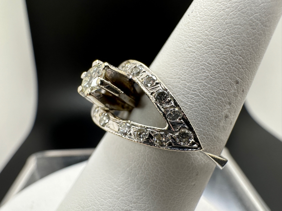 14K Gold Diamond Ring Est. 1/4ct Center Diamond F-G Color / VS1 With (14) 1.8mm Round Diamonds Est. .42cttw 3.9g Size 7.5 Retails $1,400 [Photo 4]