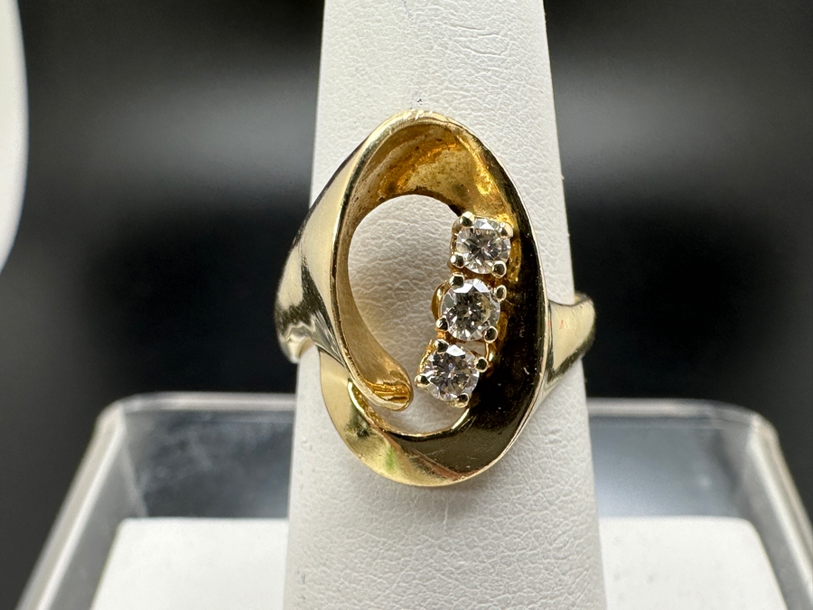14K Gold Diamond Ring Set With (3) 2.8mm Round Brilliant Diamonds Estimated .24cttw 5.8g Retails $1,000 [Photo 2]
