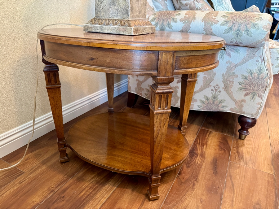 Vintage Drexel Heritage Francesca Side Table with Pull Out Beverage Tray 22W x 27D x 21.5H [Photo 3]