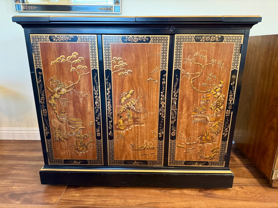 Vintage Drexel Heritage Et Cetera Collection Black Laquer Chinoiserie Buffet Server 39W x 19D x 33H [Photo 2]
