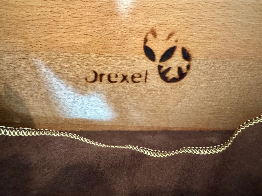 Vintage Drexel Heritage Et Cetera Collection Black Laquer Chinoiserie Buffet Server 39W x 19D x 33H [Photo 6]