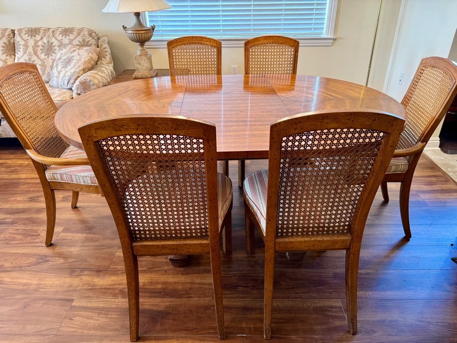 Vintage Drexel Heritage Accolade Double Pedestal Dining Set
