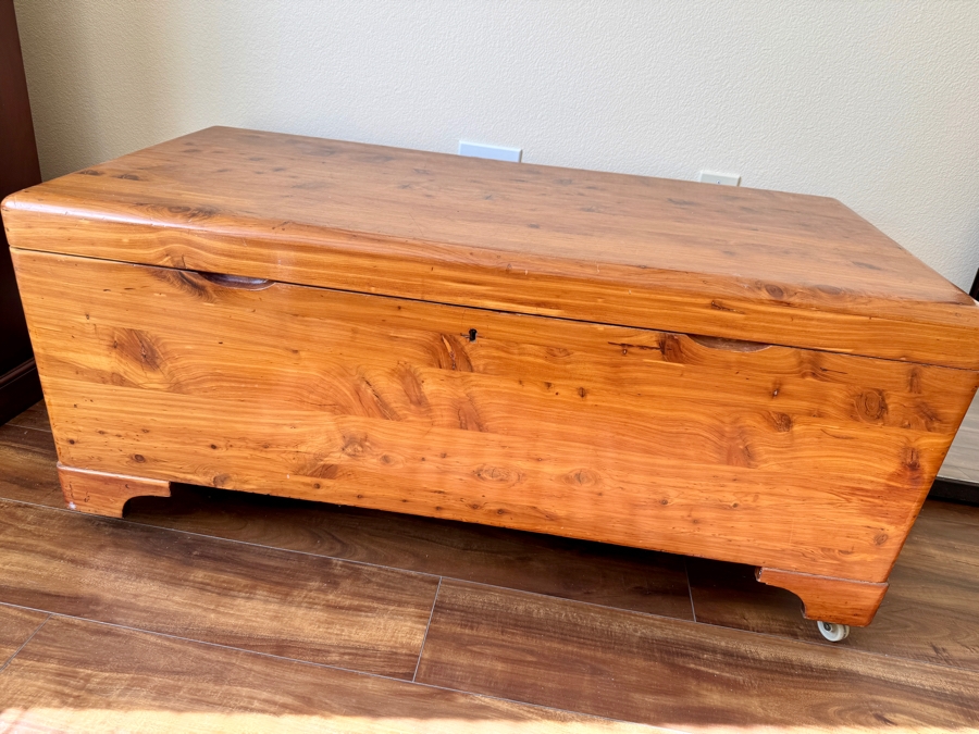 Vintage Cedar Chest 49W x 21D x 20H [Photo 2]
