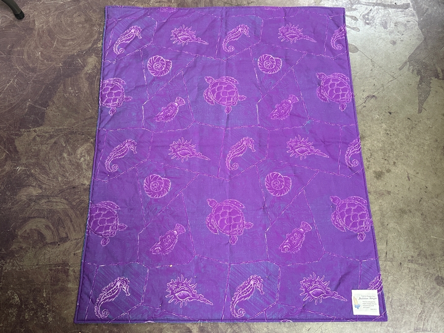 Small Handmade Quilt 35 X 43 [Photo 3]
