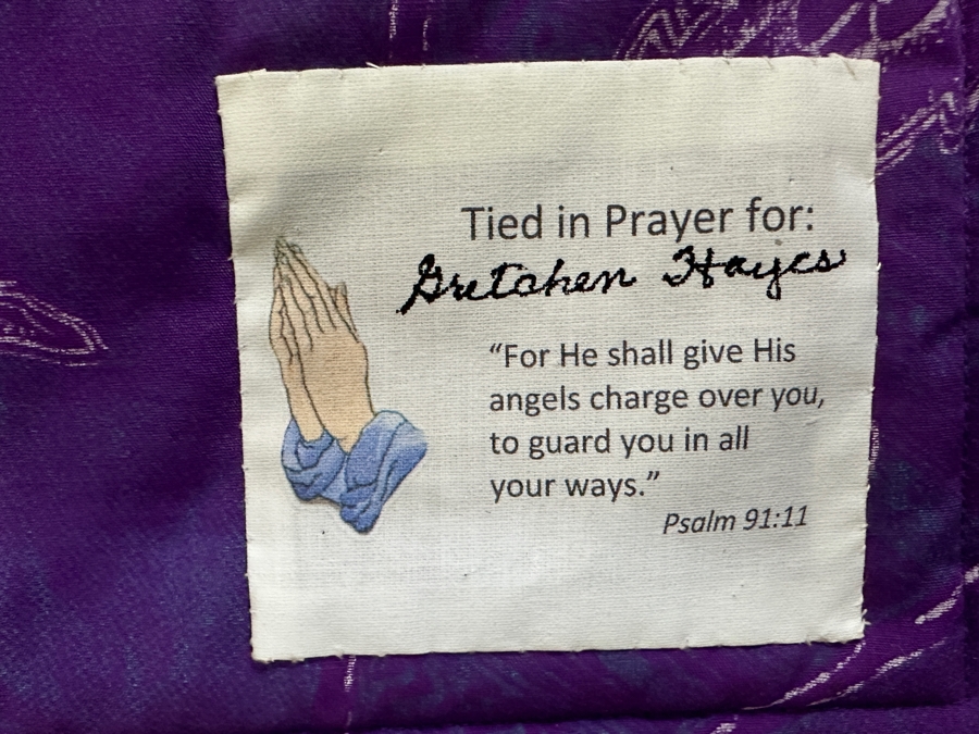 Small Handmade Quilt 35 X 43 [Photo 4]