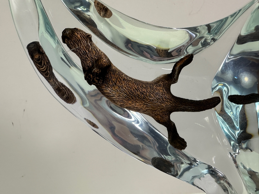 Robert Wyland (B. 1956, American) Lucite And Patinated Metal Sea Otter Sculpture Signed Wyland And Numbered 427 Of 2,000 4.5W X 2.25D X 9H [Photo 4]