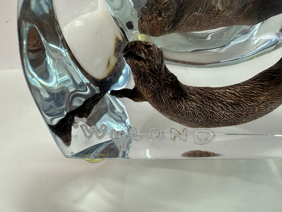 Robert Wyland (B. 1956, American) Lucite And Patinated Metal Sea Otter Sculpture Signed Wyland And Numbered 427 Of 2,000 4.5W X 2.25D X 9H [Photo 9]