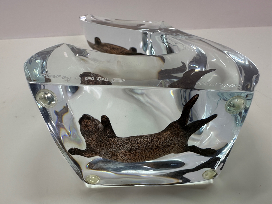 Robert Wyland (B. 1956, American) Lucite And Patinated Metal Sea Otter Sculpture Signed Wyland And Numbered 427 Of 2,000 4.5W X 2.25D X 9H [Photo 11]