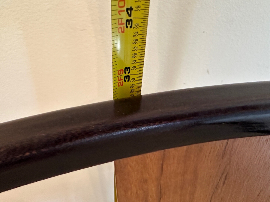 John Stuart Mid-Century Modern Curved Back Dining Chairs: Two Armchairs And Four Dining Chairs - Total Of Six Chairs [Photo 22]