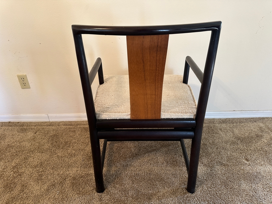 John Stuart Mid-Century Modern Curved Back Dining Chairs: Two Armchairs And Four Dining Chairs - Total Of Six Chairs [Photo 17]