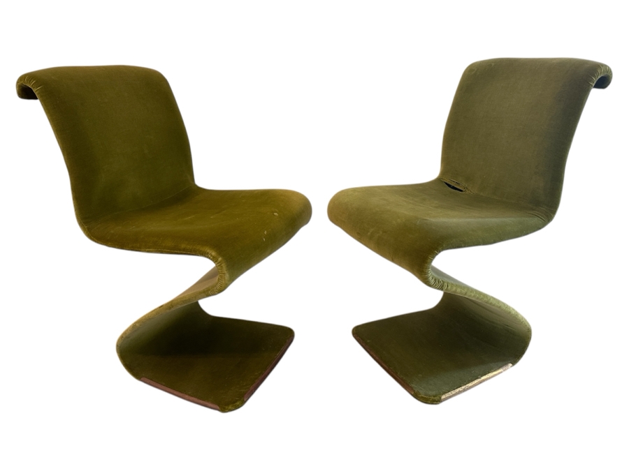 Pair Of Mid-Century Modern RIMA Linea Disegno Italian Z Chairs 18.5W X 24D X 33H