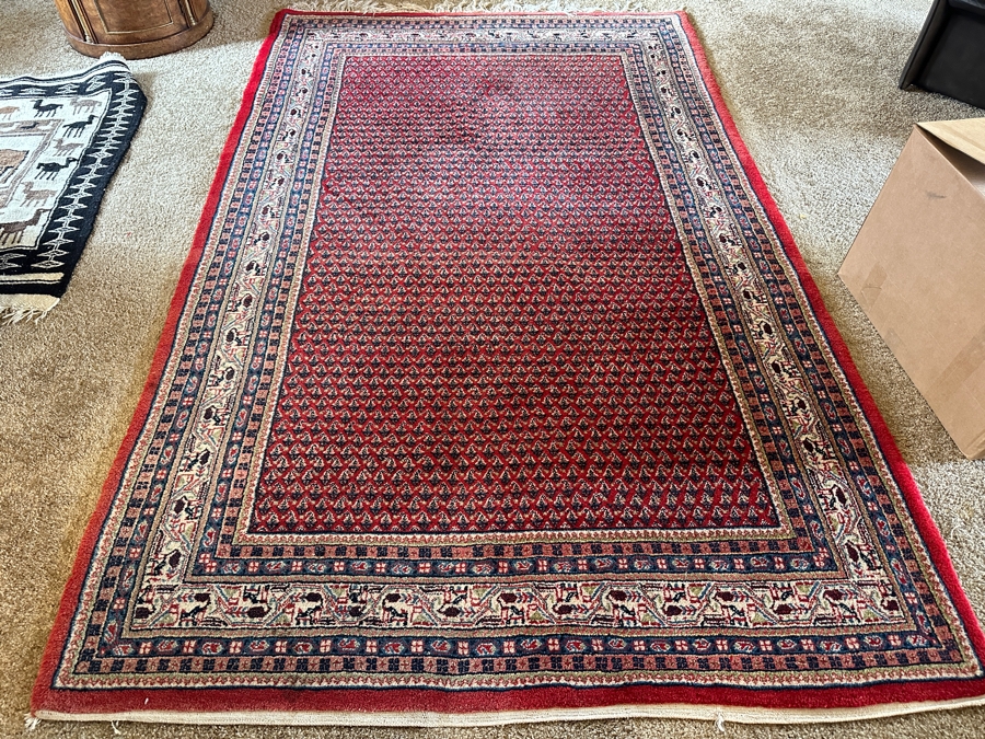 Hand Knotted Wool Persian Area Rug 61 X 99 [Photo 3]