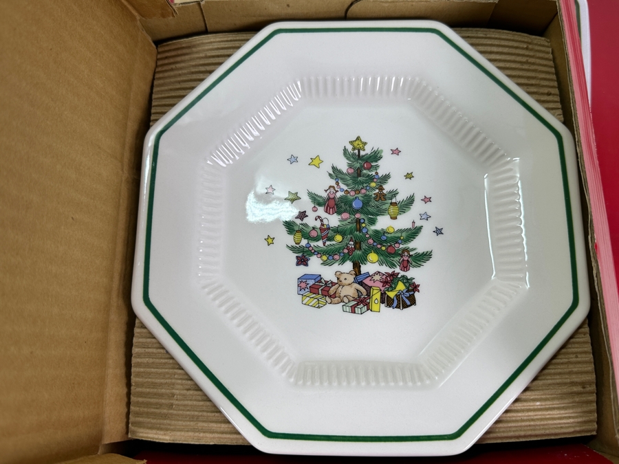 Collection Of Christmastime Dishware Including Plates, Platters, Bowls, Cups & Saucers By Nikko Ceramics [Photo 13]