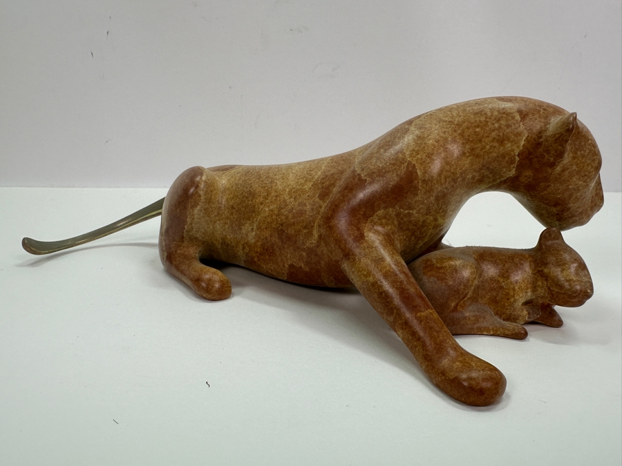Loet Vanderveen (1921-2015, American/Dutch) Lioness And Cub Bronze Sculpture Signed LOET And Numbered 294 Of 2500 9.25'W X 3'H [Photo 9]