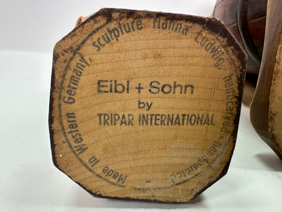 Pair Of Carved Wooden Hand Painted Figurines: Anri Italy Blacksmith 9.5H And Boy With Dog Eibl + Sohn By Tripar International Western Germany 5.5H [Photo 11]