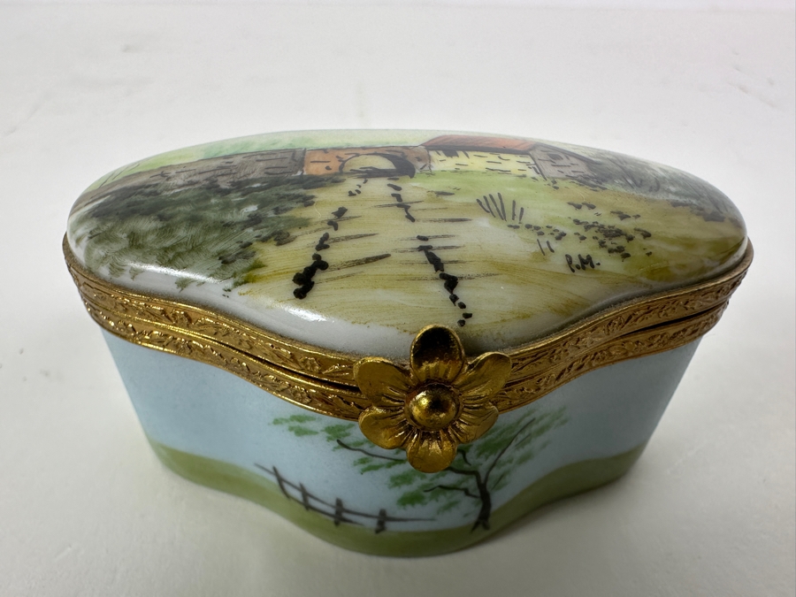 Hand Painted Limoges France Porcelain Box 2.5'W [Photo 2]