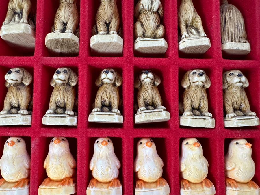 Portable Chess Set With Miniature Resin Animal Chess Pieces 7.5 X 7.5 [Photo 5]