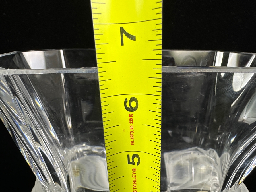 Lalique France Venise Double Lion Head Crystal Vase 9W X 4D X 6.5H [Photo 18]