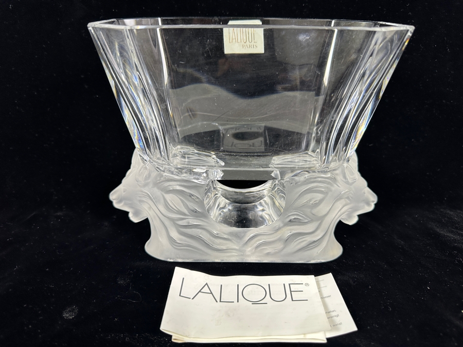 Lalique France Venise Double Lion Head Crystal Vase 9W X 4D X 6.5H [Photo 4]